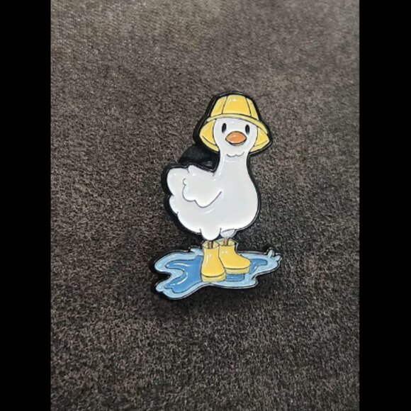 Goose In Rain Boots & Hat Goose Pin - Picture 1 of 2